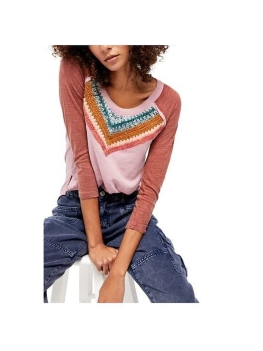 Women’s Pink Colorblock Embroidered Raglan Top - Picture 2 of 6